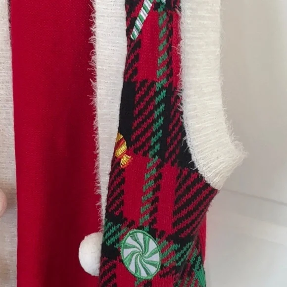 United States Sweaters Red and White Christmess Knit Vest - Picture 5 of 5